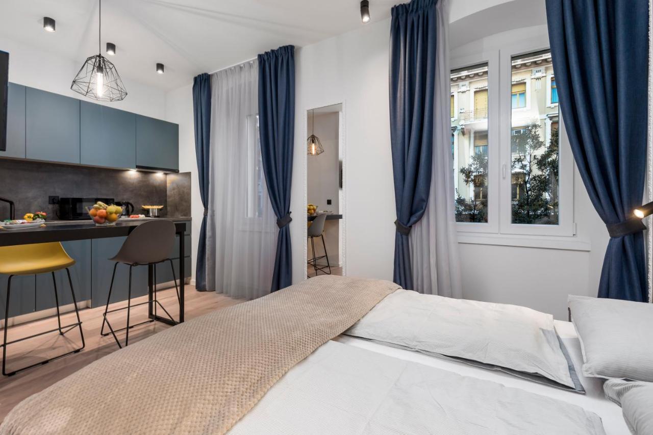 Deluxe Apartments "In The Center" Rijeka Exterior foto